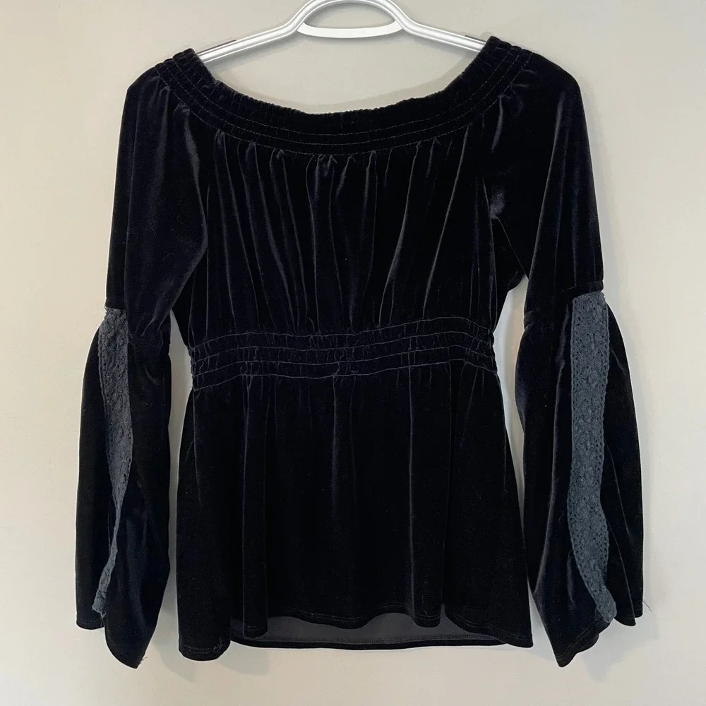 INC International Black Velvet Lace Bell Sleeve Blouse Petite M Y2K Whimsigoth